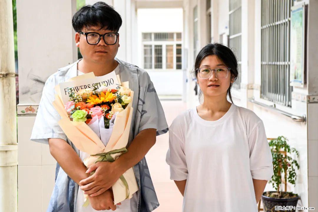 全网追的“扁担女孩”，找了一份暑假工，时薪12元 - 玉树生活资讯 - 玉树28生活网 ys.28life.com